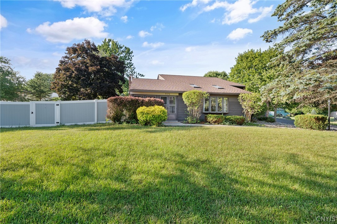 8376 Zenith Drive