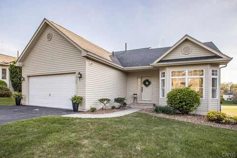 Photo of 5189 Pointe East Drive, DeWitt, NY 13078 (MLS # S1679971)