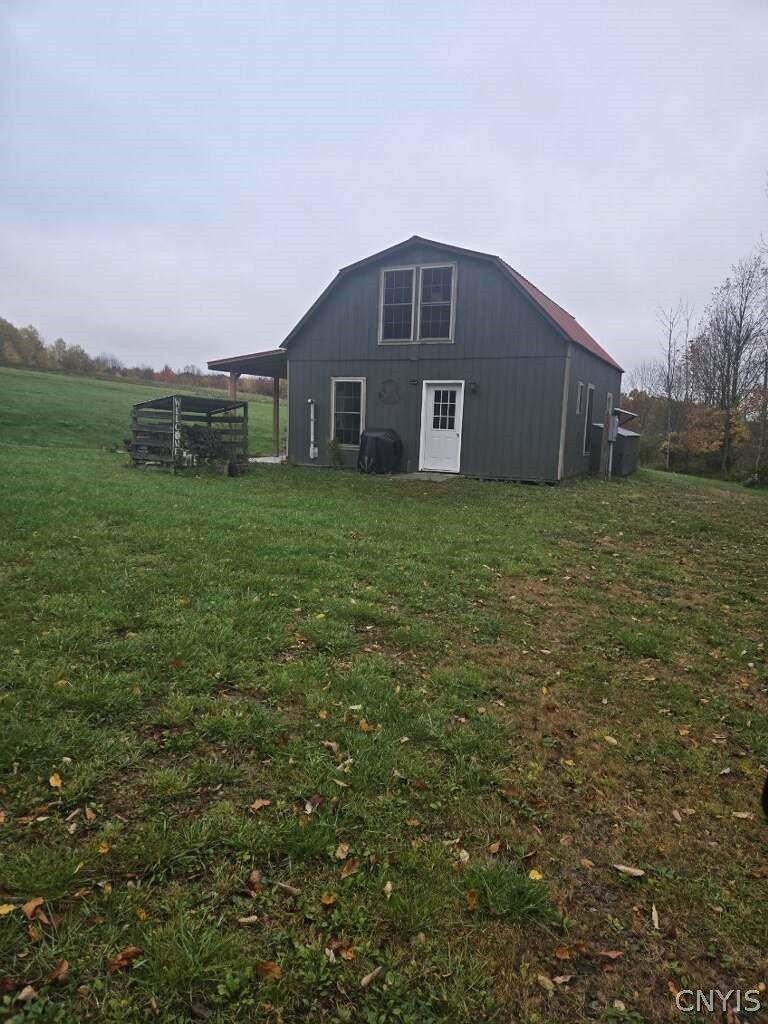 878 Sherman Road N