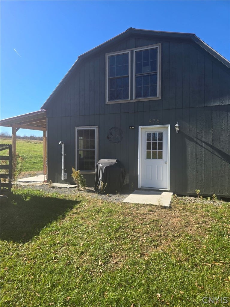 878 Sherman Road N
