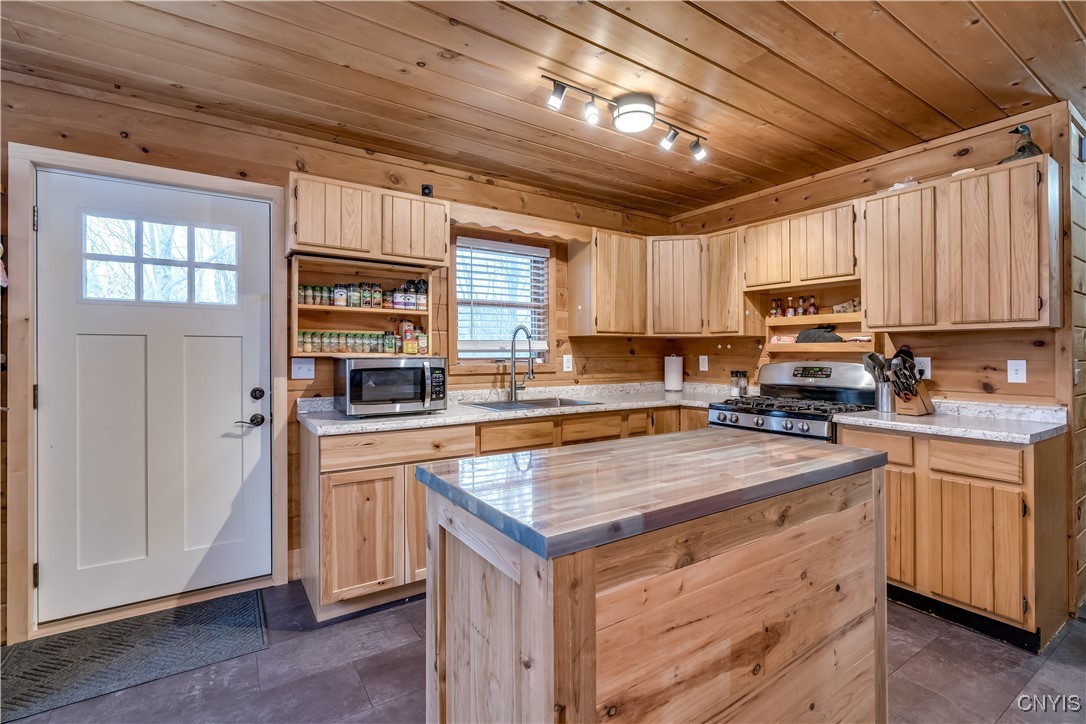 17485 Lemay Road, Lorraine, New York image 2