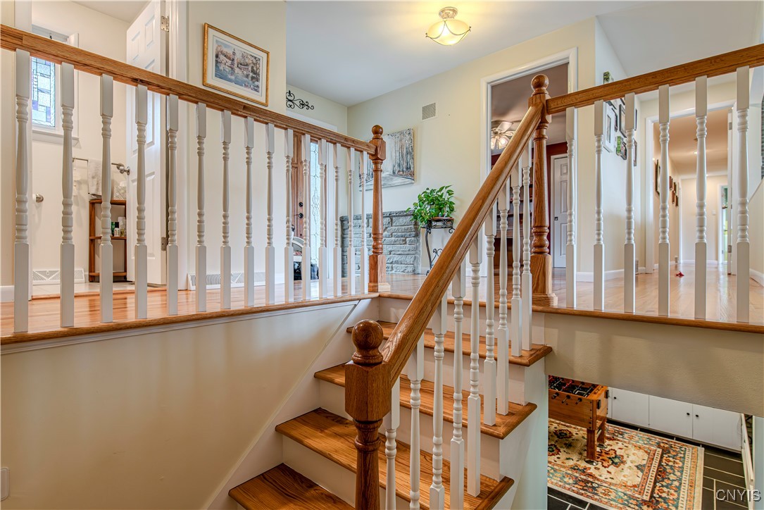 36 South Hills Drive, New Hartford, New York image 41