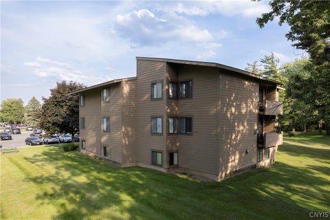 Tiny photo for 295 Watertree Drive, DeWitt, NY 13057 (MLS # S1692467)