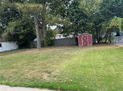 Tiny photo for 408 Coolidge Road, Utica, NY 13502 (MLS # S1654818)