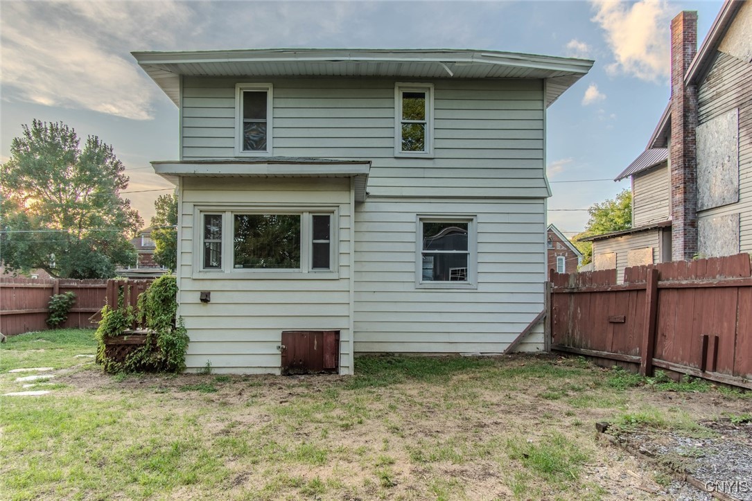 522 Frontenac Street