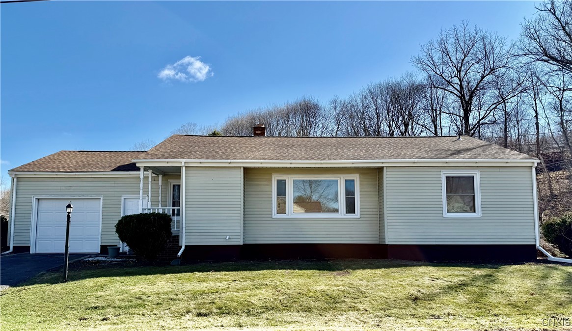 2 Maxwell Road, Camillus, New York image 1