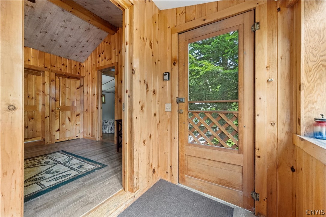 156 Minnow Brook