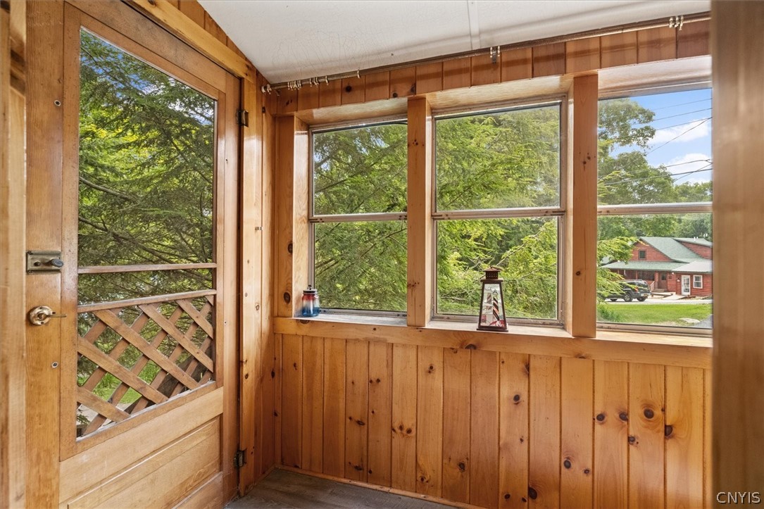 156 Minnow Brook