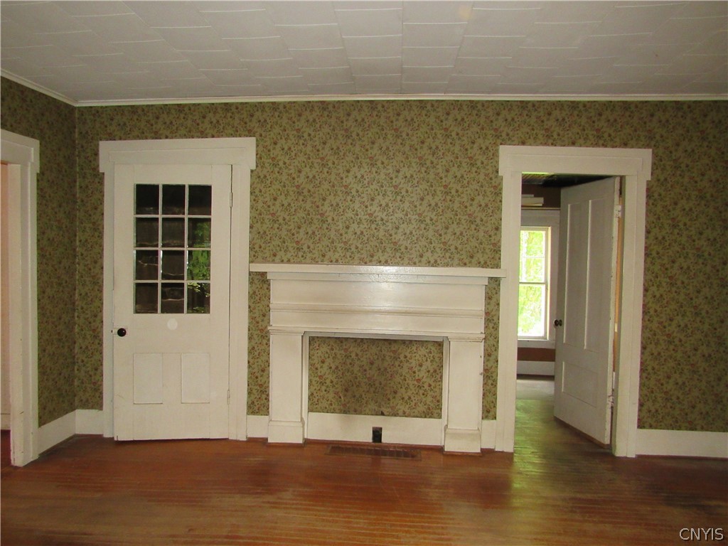 Photo 20 of 46 of 9052 Thomas Road 64ES house