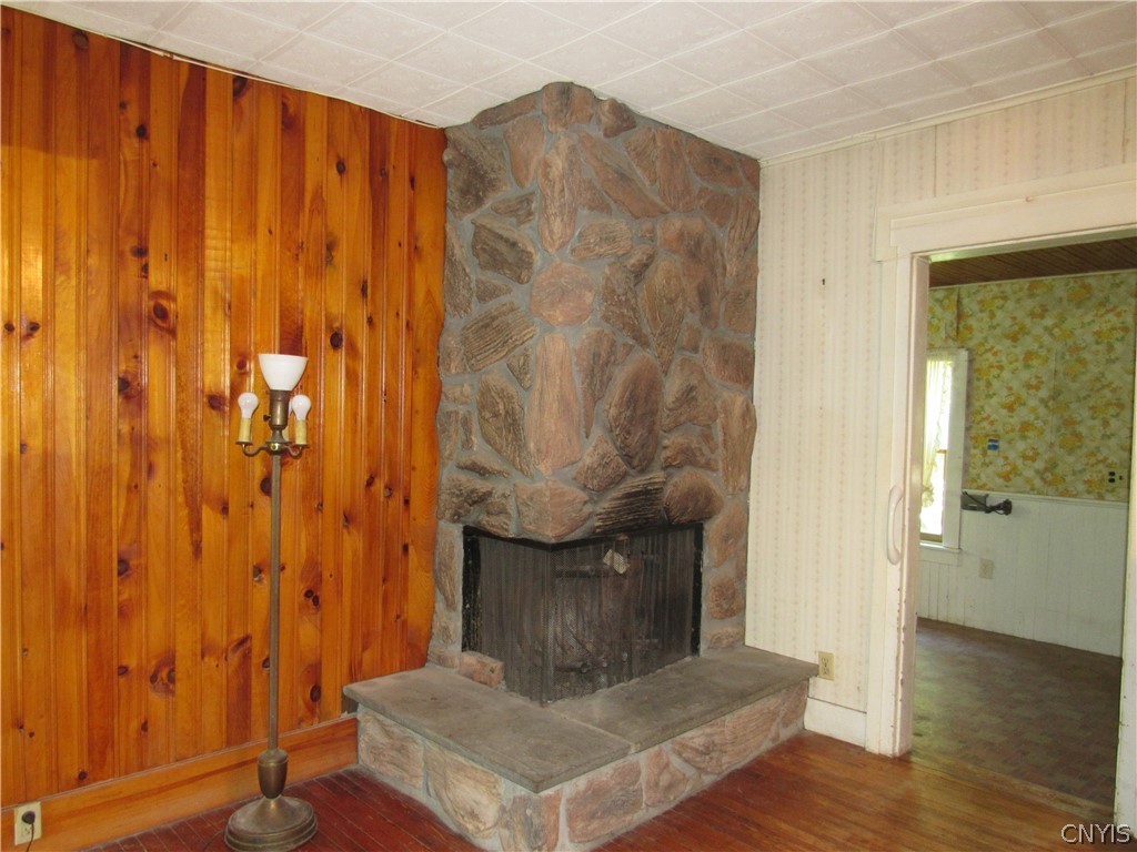 Photo 13 of 46 of 9052 Thomas Road 64ES house