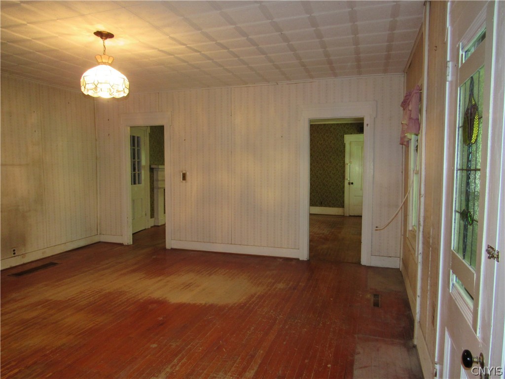 Photo 17 of 46 of 9052 Thomas Road 64ES house