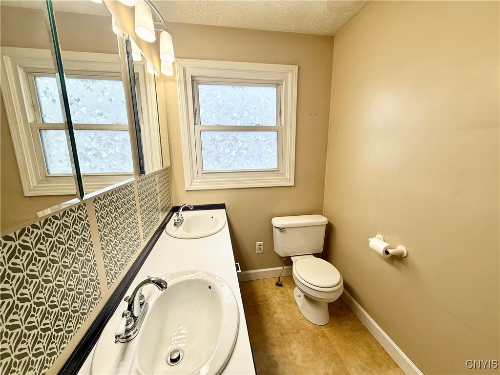 126 Tucker Avenue, Hastings, New York image 17