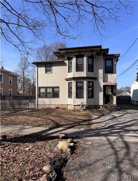 Photo of 307 Highland Avenue, DeWitt, NY 13057 (MLS # S1690127)