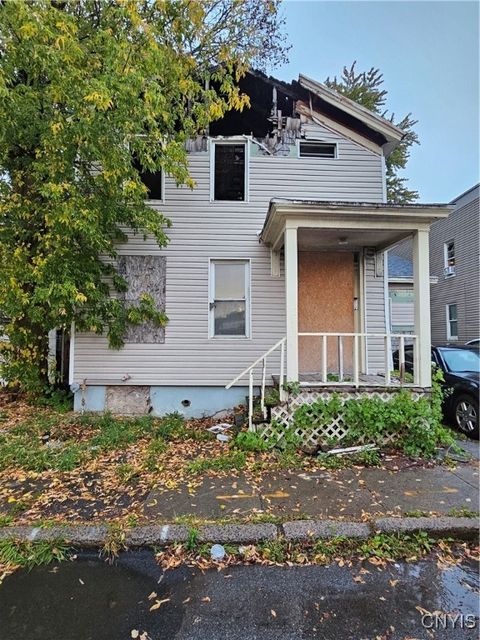 1003 Smith Place Utica NY 13501