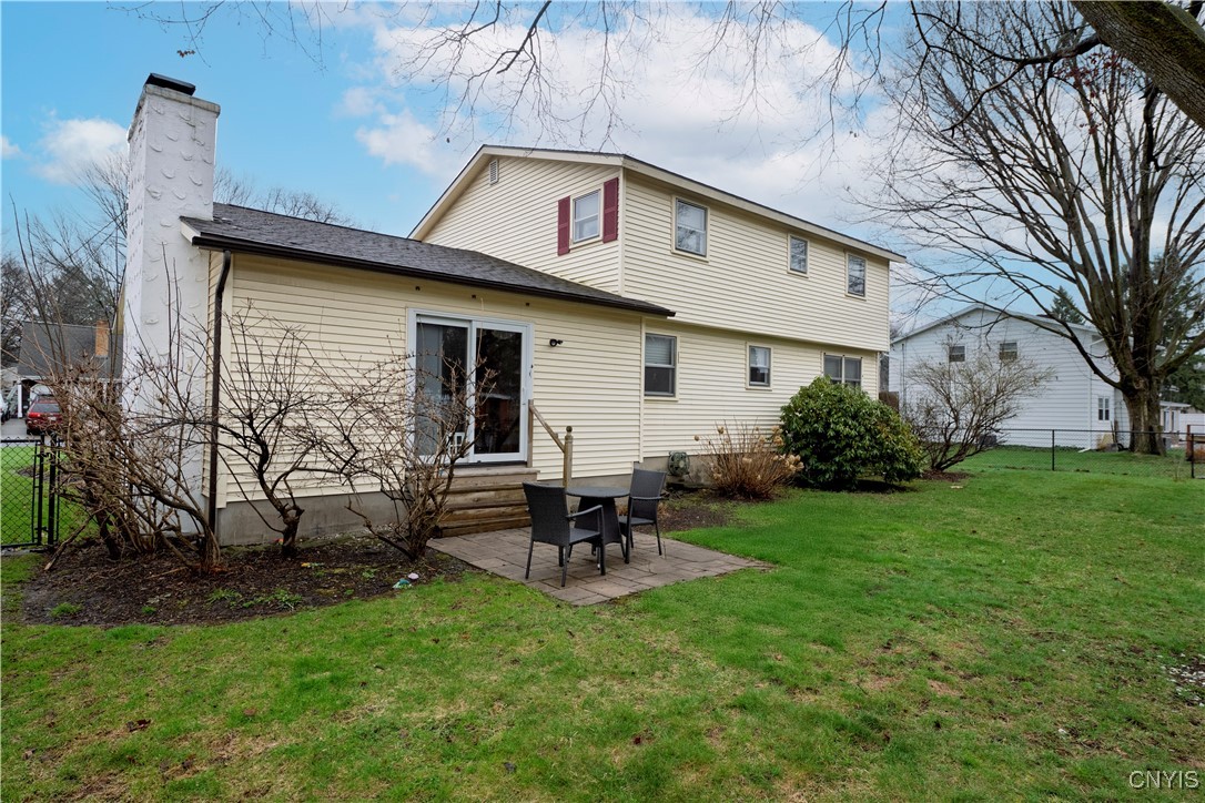 7597 Audrey Drive, Clay, New York image 4