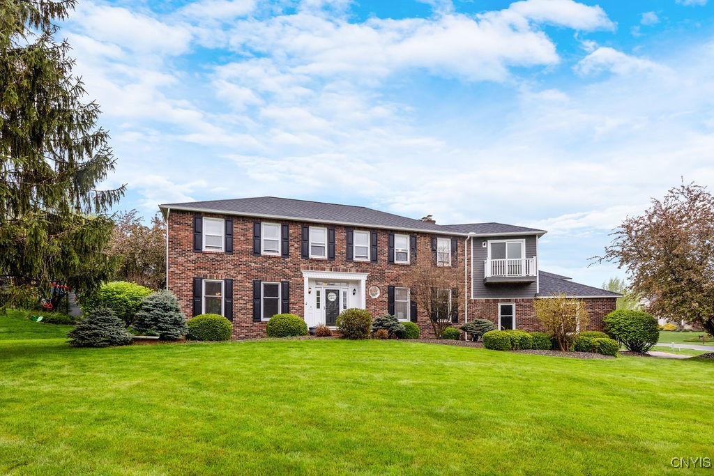 4443 Treetops Circle, Manlius, New York image 2