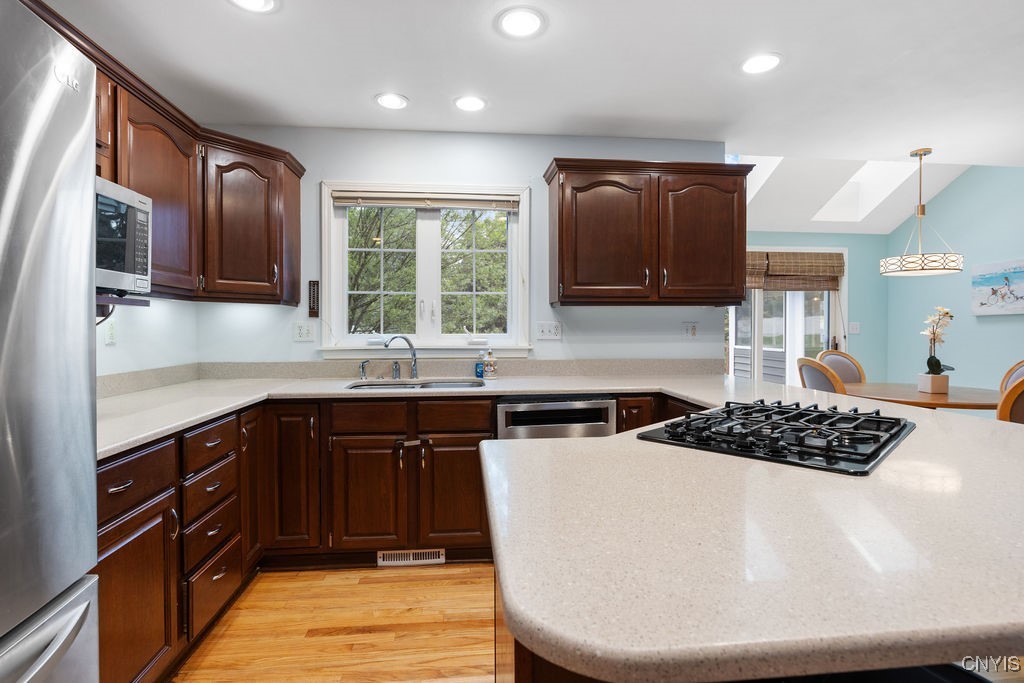 4443 Treetops Circle, Manlius, New York image 10