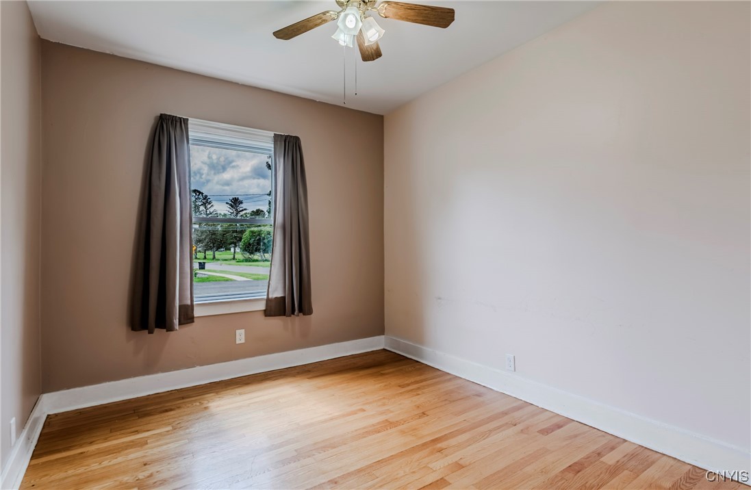 69 Clinton Street, New Hartford, New York image 32