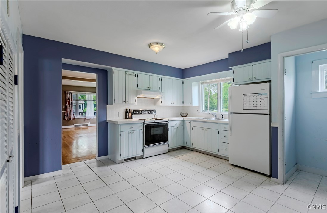 69 Clinton Street, New Hartford, New York image 19