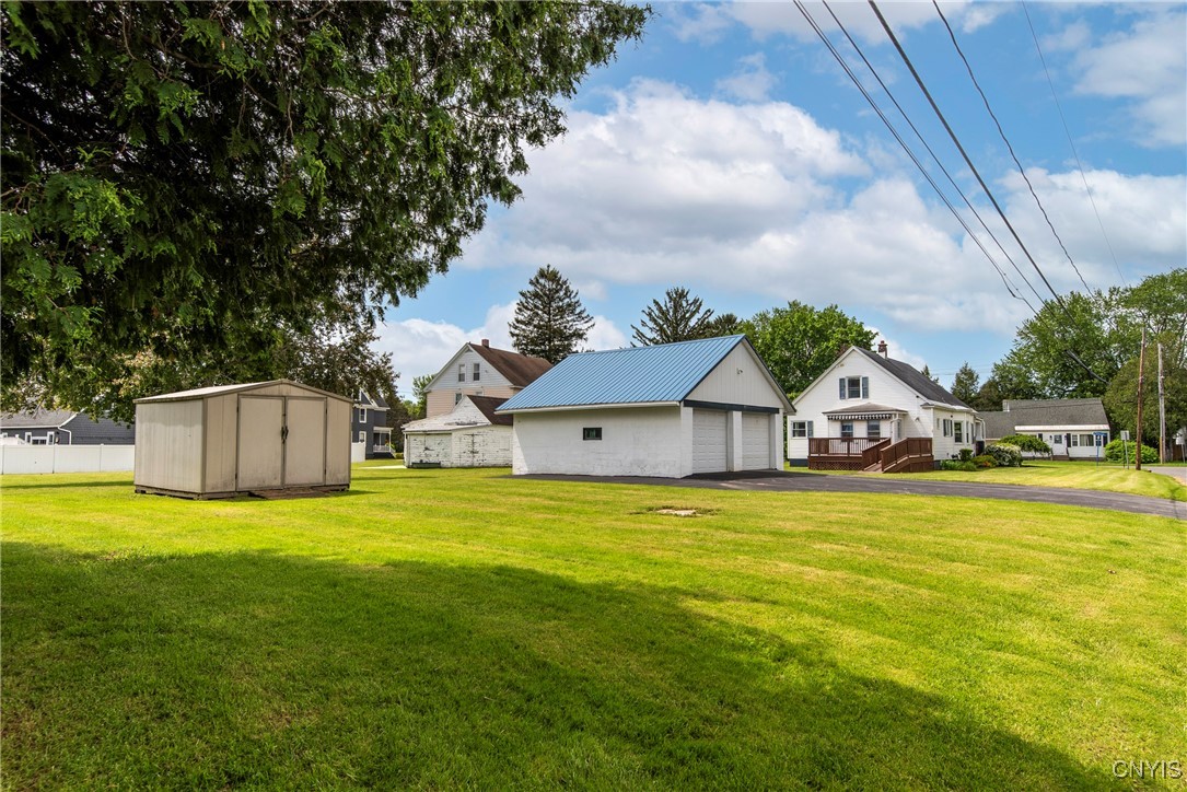 69 Clinton Street, New Hartford, New York image 44