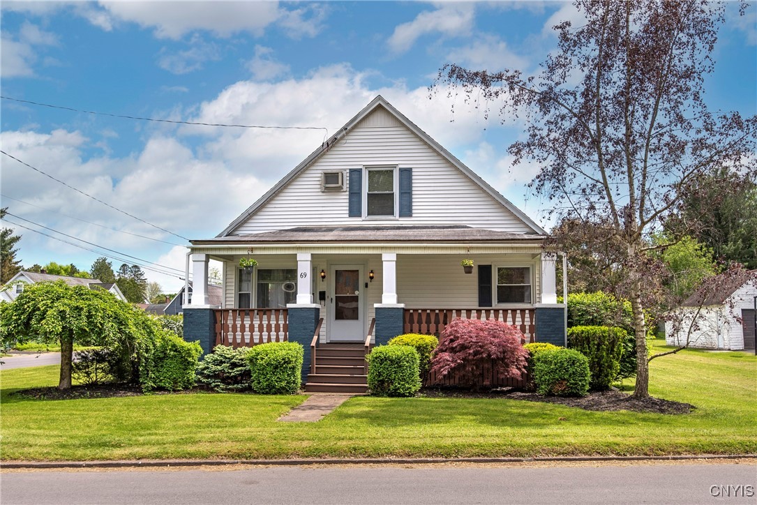69 Clinton Street, New Hartford, New York image 1