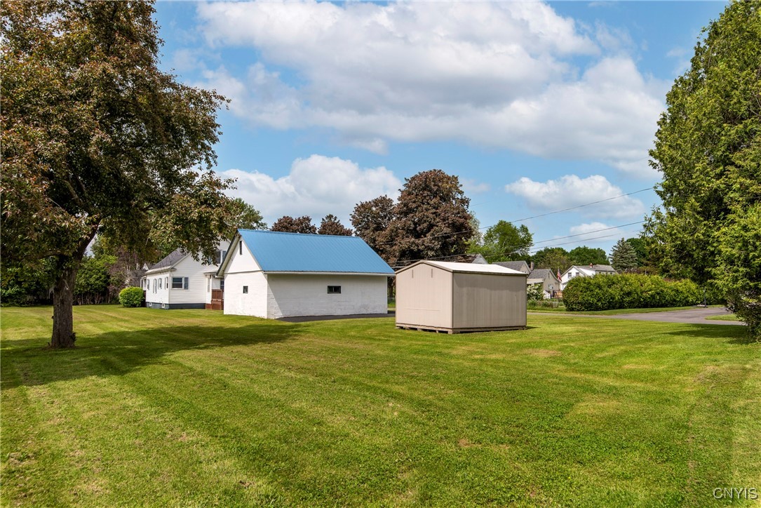 69 Clinton Street, New Hartford, New York image 46