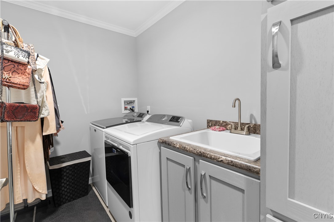 121 Woods Edge Drive, New Hartford, New York image 31