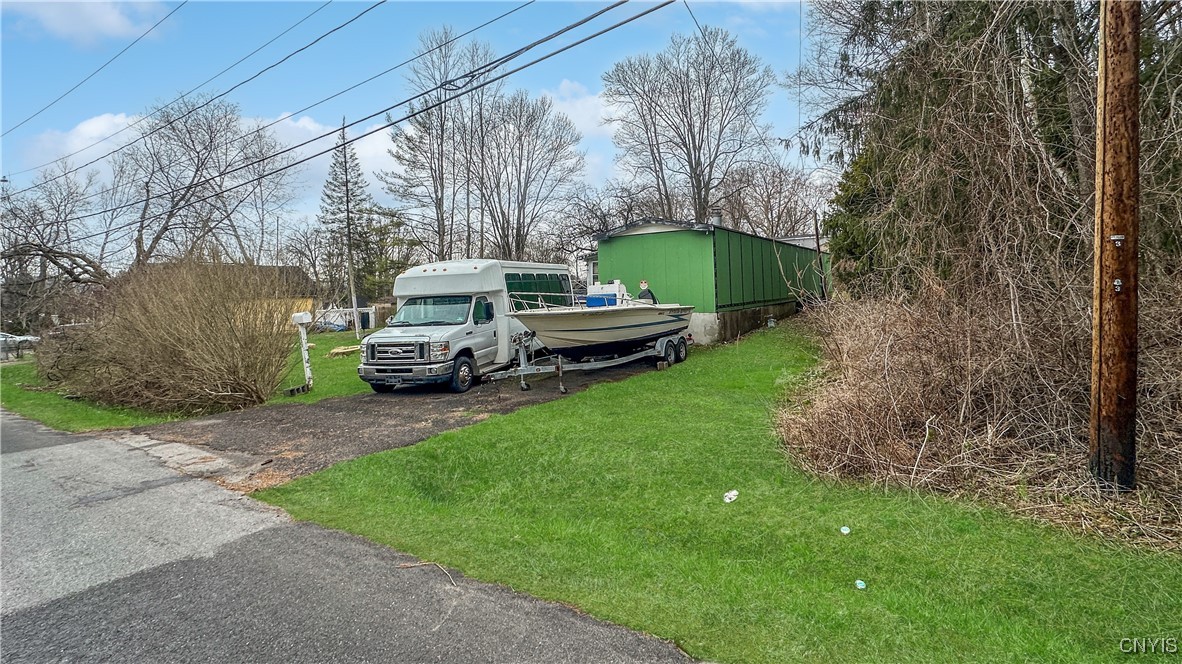 5635 Mapleton Drive, Schuyler, New York image 1