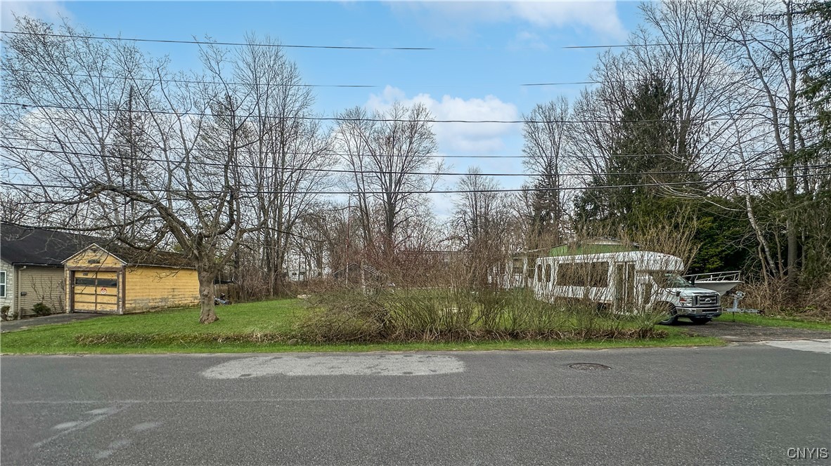 5635 Mapleton Drive, Schuyler, New York image 3