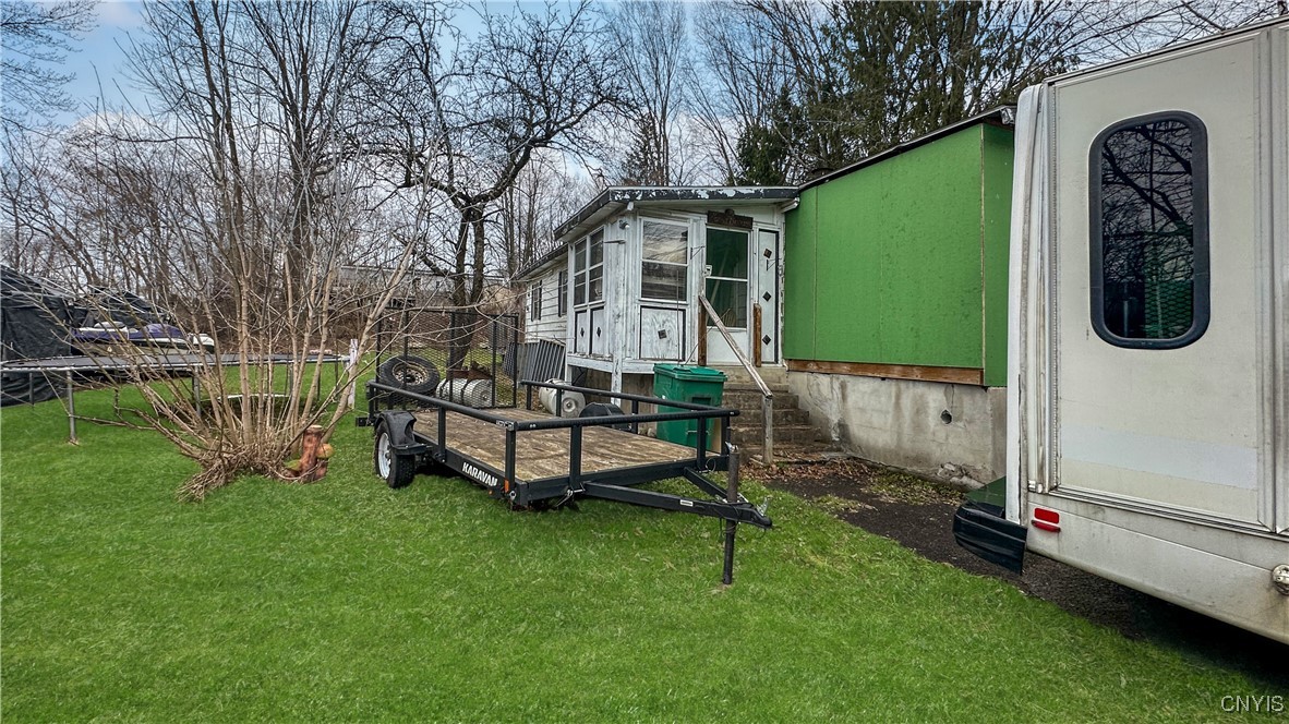 5635 Mapleton Drive, Schuyler, New York image 5