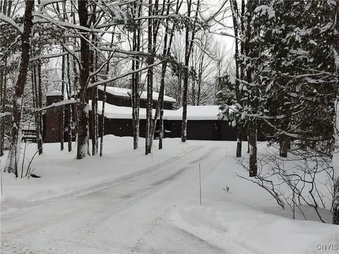 Homes For Sale - 2542 Miliddy Lane<br/> Camden, NY 13316