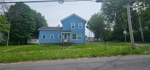 Homes For Sale - 502 Utica Street<br/> Fulton, NY 13069