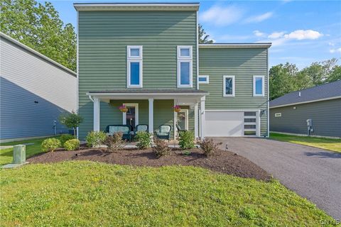 Homes For Sale - 95 Xavier Circle<br/> Onondaga County, Syracuse, NY 13210