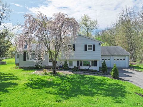 5 Flood Drive, Volney, NY 13069 - MLS#: S1604646