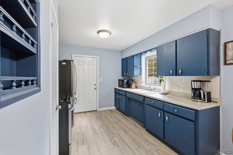 Tiny photo for 7901 Owasco Avenue, Cicero, NY 13039 (MLS # S1720251)