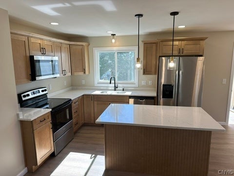 Tiny photo for 9432 Maynard Drive DR, Marcy, NY 13403 (MLS # S1724032)