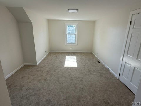 Tiny photo for 9432 Maynard Drive DR, Marcy, NY 13403 (MLS # S1724032)