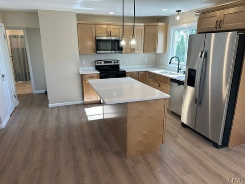 Tiny photo for 9432 Maynard Drive DR, Marcy, NY 13403 (MLS # S1724032)