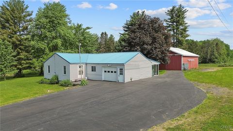 8278 Maple Road Clay NY 13041