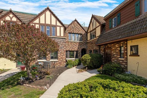 Condo For Sale - 3401 James Street #7<br/> Syracuse, NY 13206
