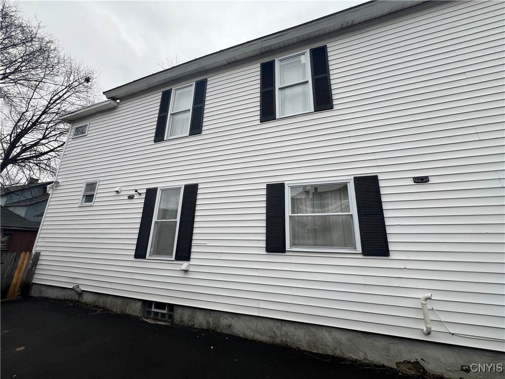 714 Bristol Street, Utica, New York image 3