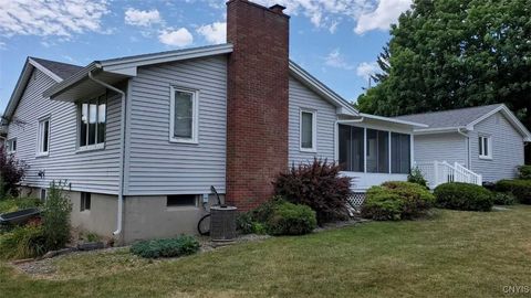 Tiny photo for 101 Britain Road, Manlius, NY 13066 (MLS # S1658327)