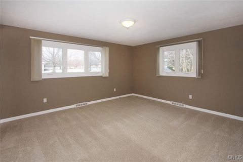 Tiny photo for 101 Britain Road, Manlius, NY 13066 (MLS # S1658327)