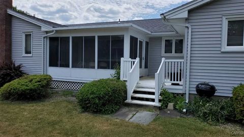 Tiny photo for 101 Britain Road, Manlius, NY 13066 (MLS # S1658327)