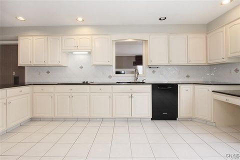 Tiny photo for 101 Britain Road, Manlius, NY 13066 (MLS # S1658327)