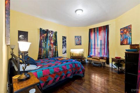 Tiny photo for 945 Oak Street, Syracuse, NY 13203 (MLS # S1655410)