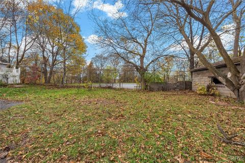Tiny photo for 945 Oak Street, Syracuse, NY 13203 (MLS # S1655410)