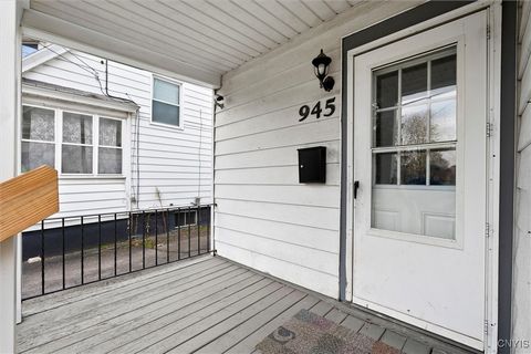 Tiny photo for 945 Oak Street, Syracuse, NY 13203 (MLS # S1655410)