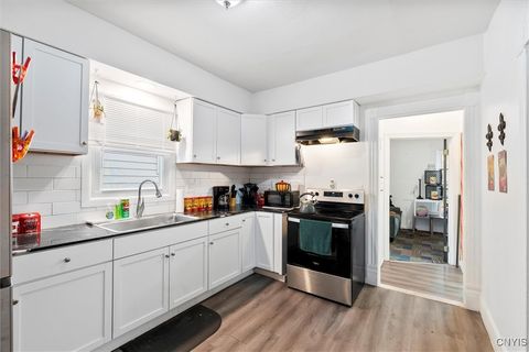 Tiny photo for 945 Oak Street, Syracuse, NY 13203 (MLS # S1655410)