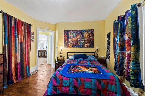 Tiny photo for 945 Oak Street, Syracuse, NY 13203 (MLS # S1655410)